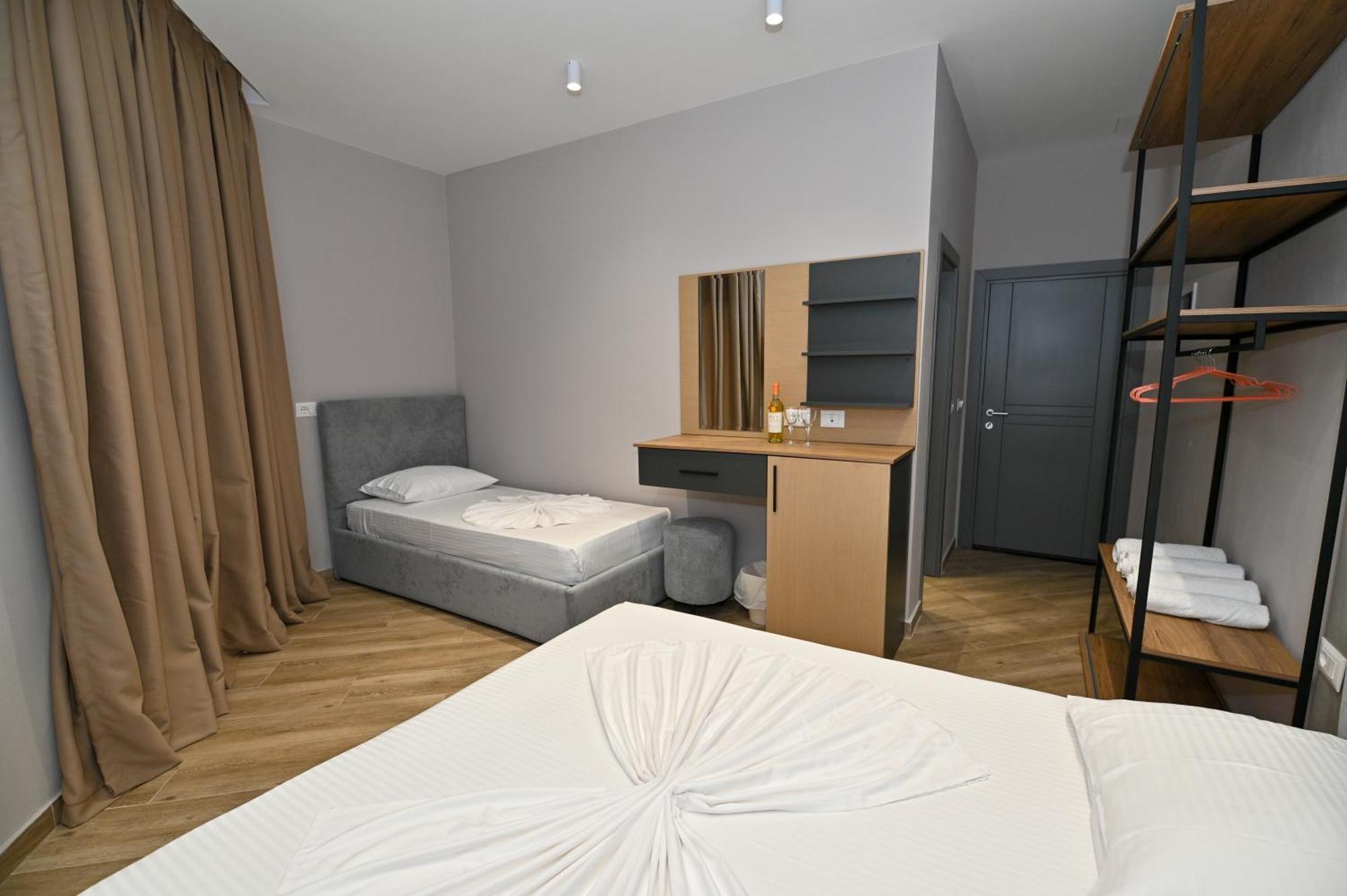 Monduro Hotel Durrës Quarto foto